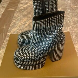 Women's black cobra Steve Madden rhinestone boots